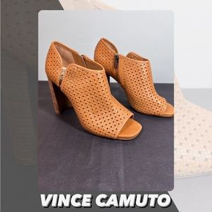 EUC Vince Camuto Trisha Ankle Bootie